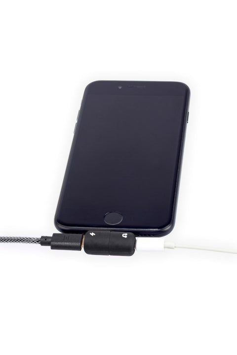 iPhone - Charge & Listen