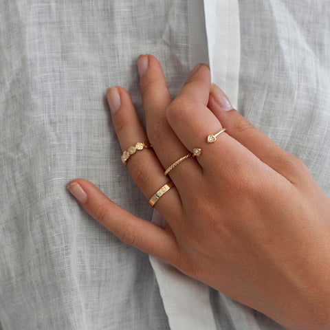 Petite Twisted Ring, gold