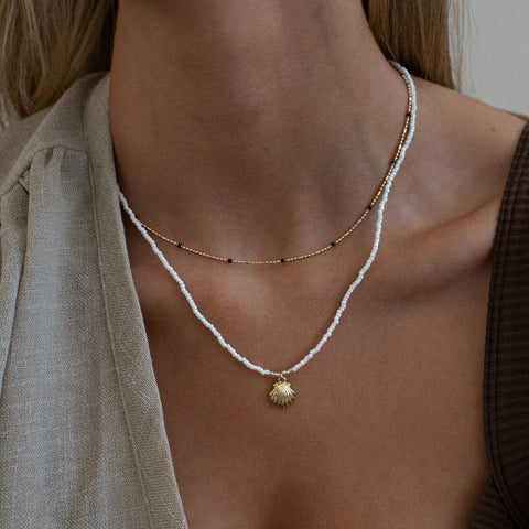 Halskette - Schwarze Perlen, gold